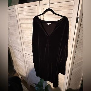 Black velour long sleeve dress.
